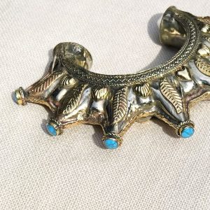 SPIKES TRIBAL PLATA